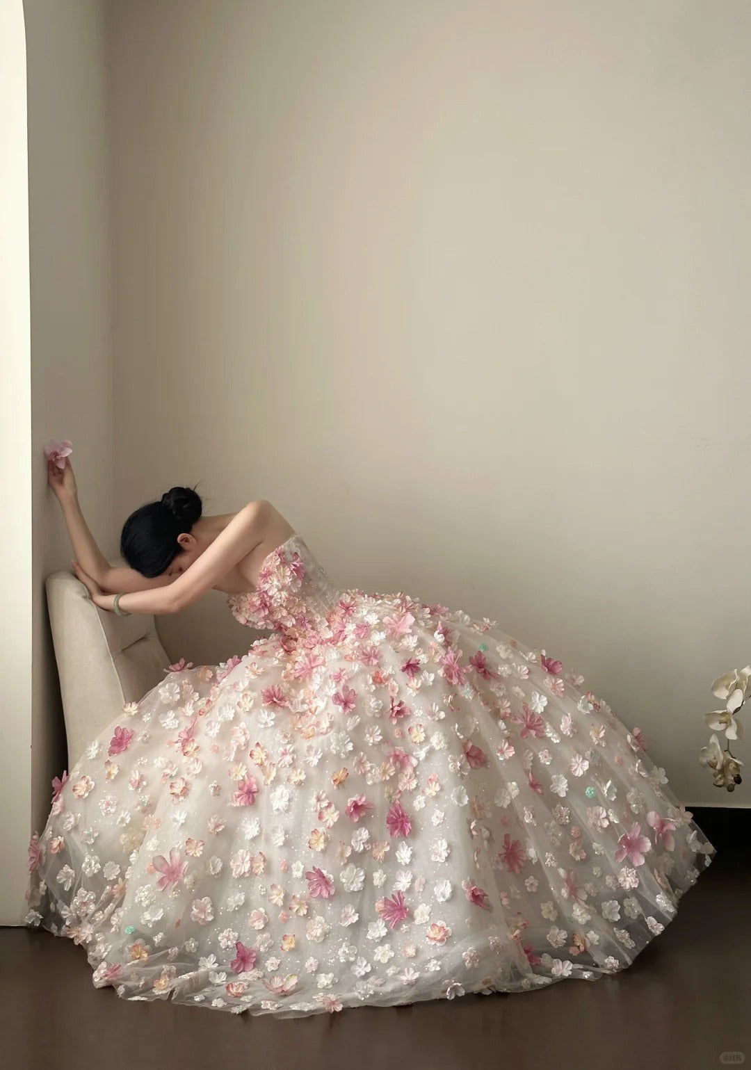 Sweet Pink And White Gradient Strapless 3D Floral Tulle Ball Gown Wedding Dress Main image