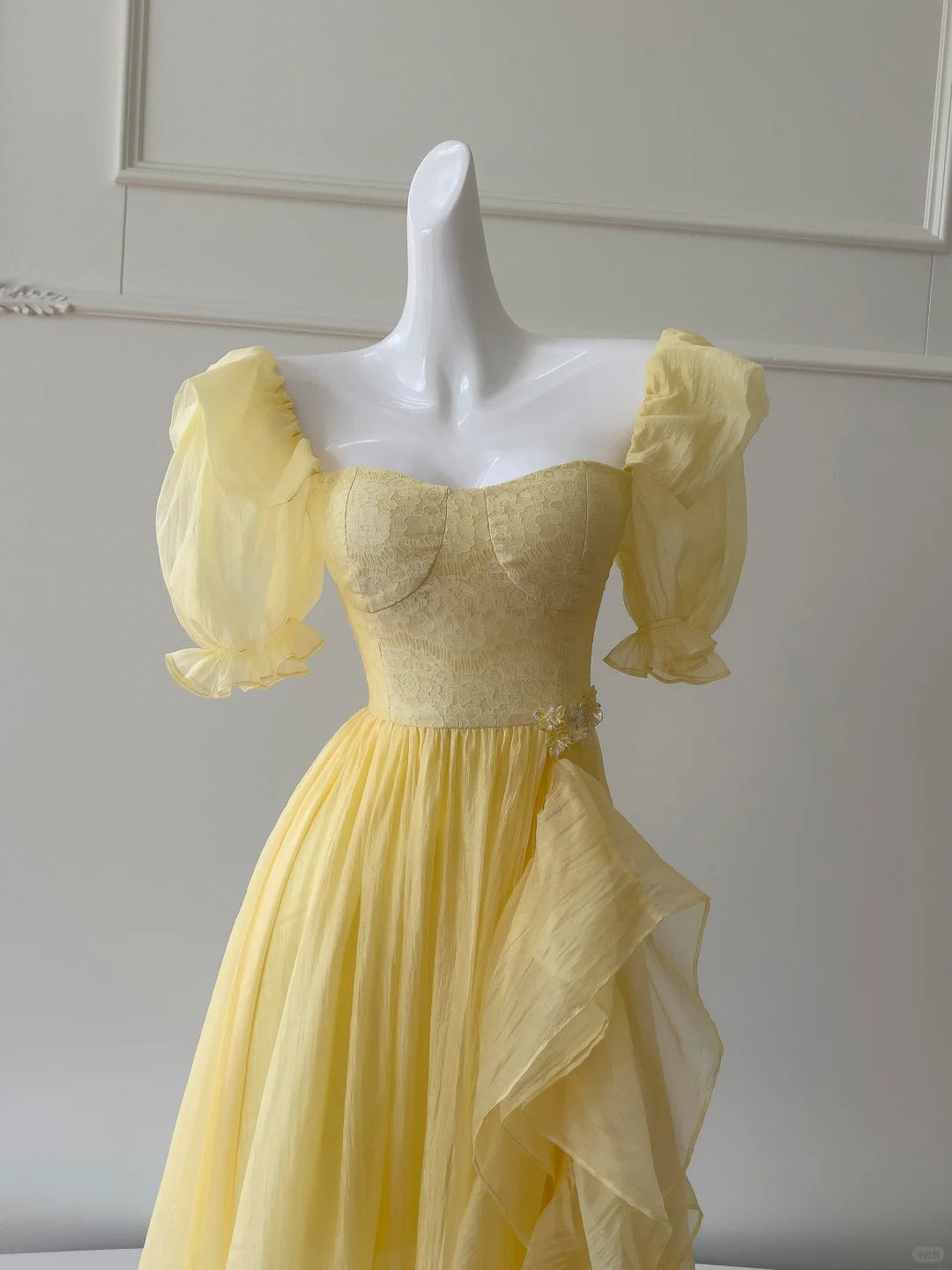 Sweet Yellow A-Line Square Neck Puff Sleeve Lace Tulle Long Prom Dress