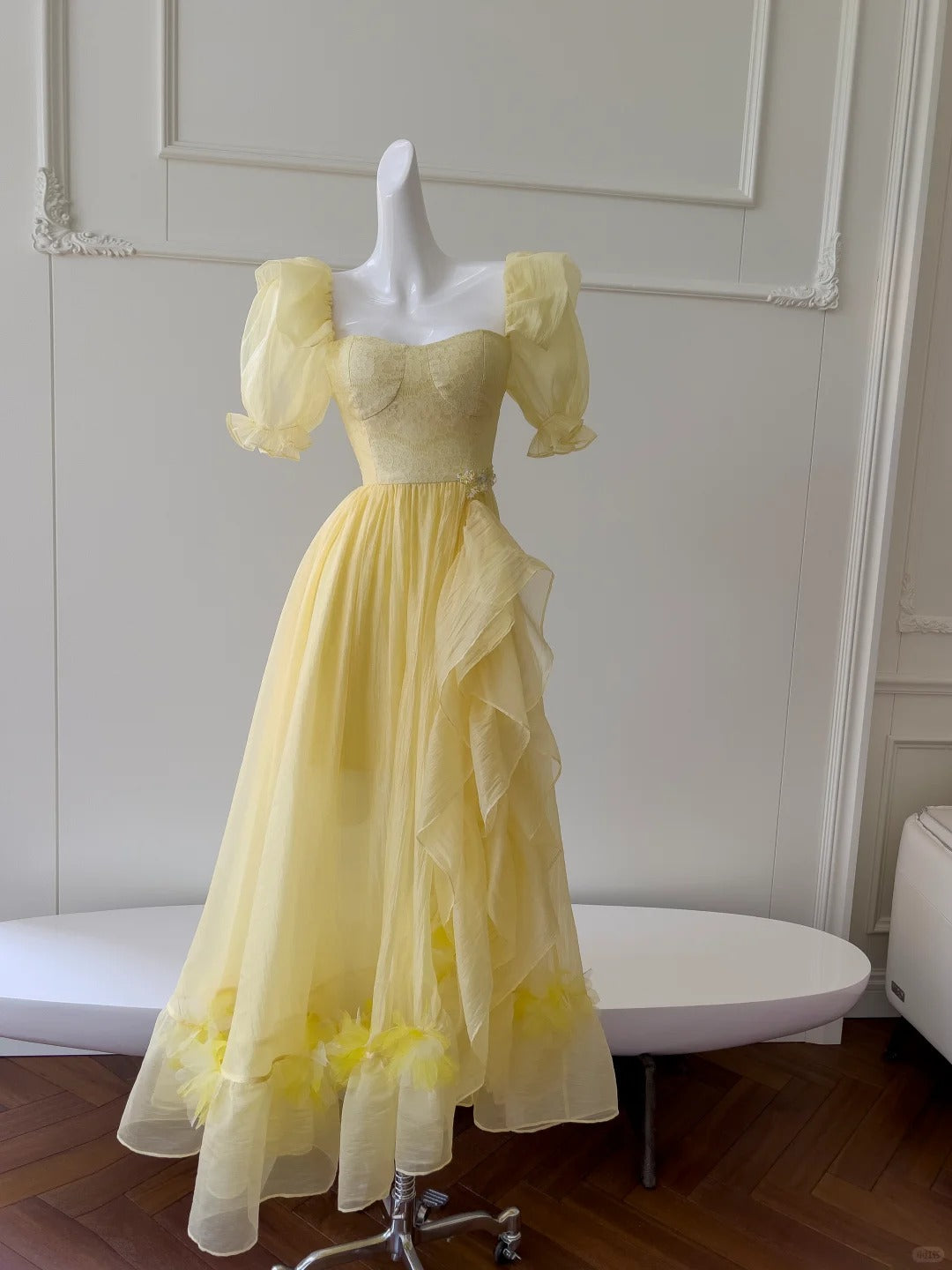 Sweet Yellow A-Line Square Neck Puff Sleeve Lace Tulle Long Prom Dress Main image
