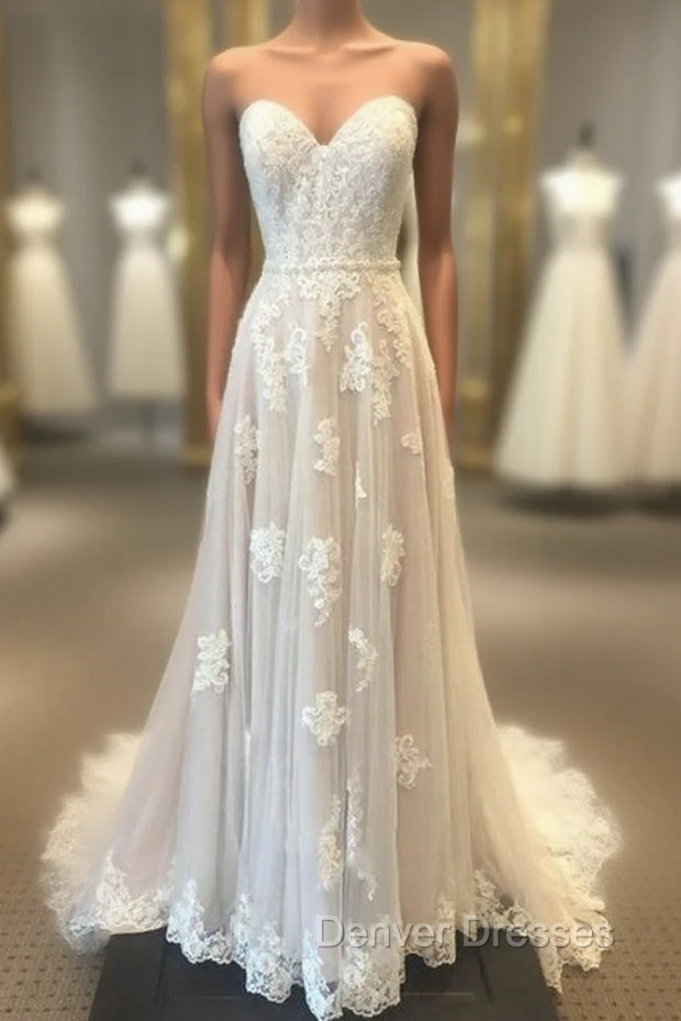 Sweetheart Floor-Length Appliques Lace Wedding Dress Main image