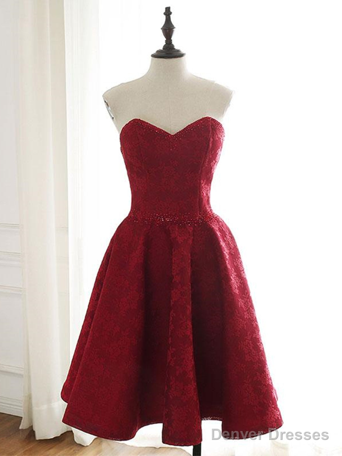 Sweetheart Neck Short Burgundy Lace Prom Dresses, Short Wine Red Lace Formal Evening Dresses Main image