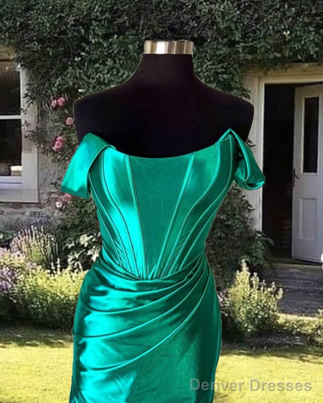 Tight Emerald Green Off-Shoulder Satin Dress Secondary image