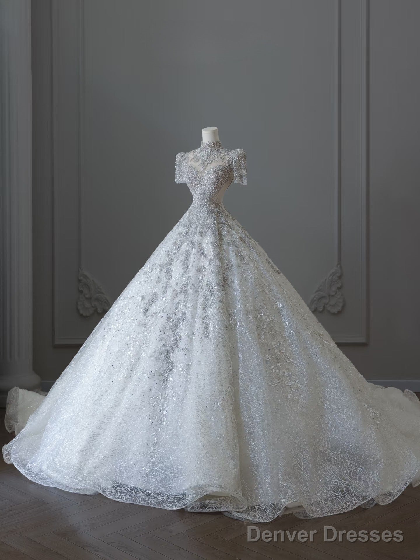 Timeless Ball Gown Jewel Neckline Sequin Half Sleeves Wedding Dress Bridal Dresses Secondary image