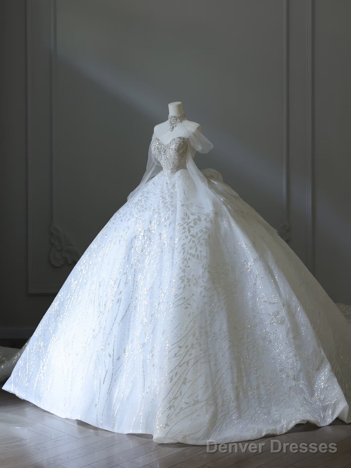 Timeless Ball Gown Sweetheart Neckline Sequin Long Sleeves Wedding Dress Bridal Dresses Secondary image