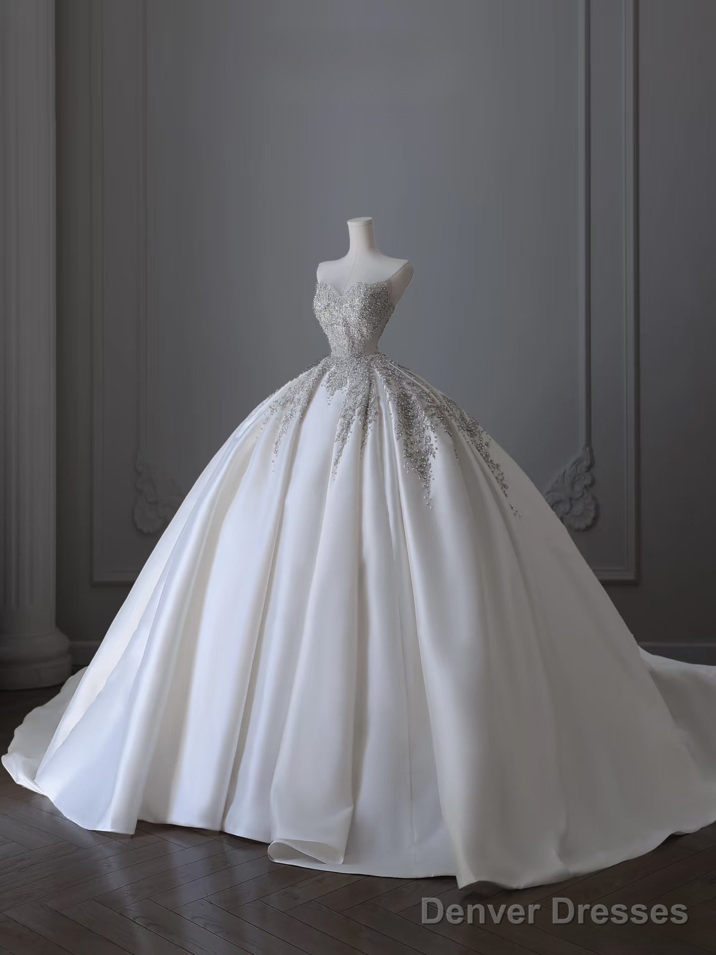 Timeless Ball Gown Sweetheart Satin White Wedding Dresses Brides Dress Secondary image