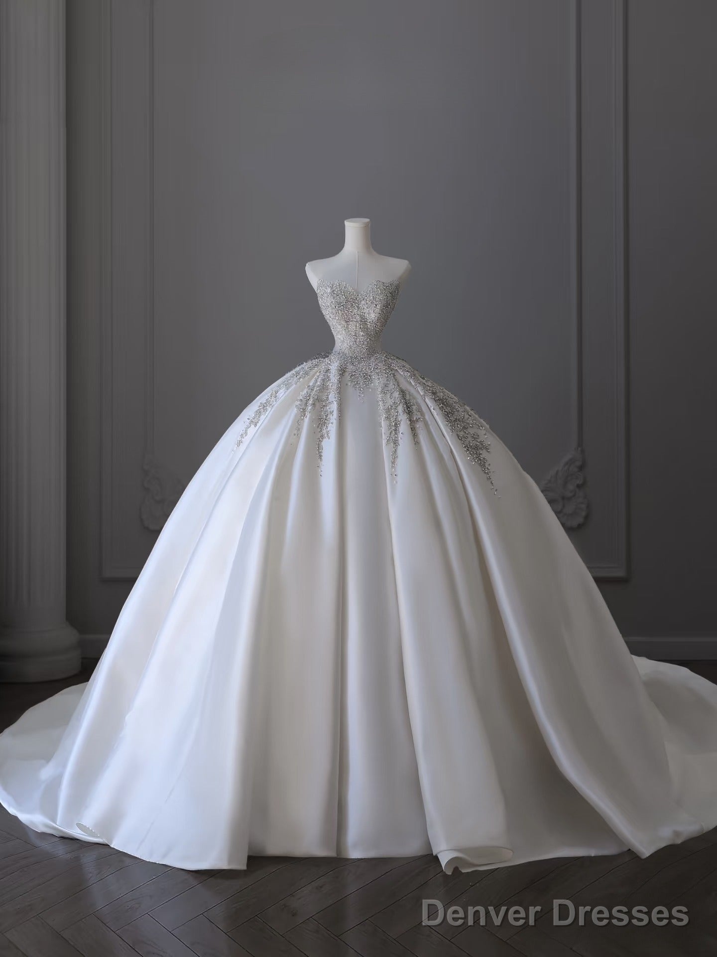 Timeless Ball Gown Sweetheart Satin White Wedding Dresses Brides Dress Main image