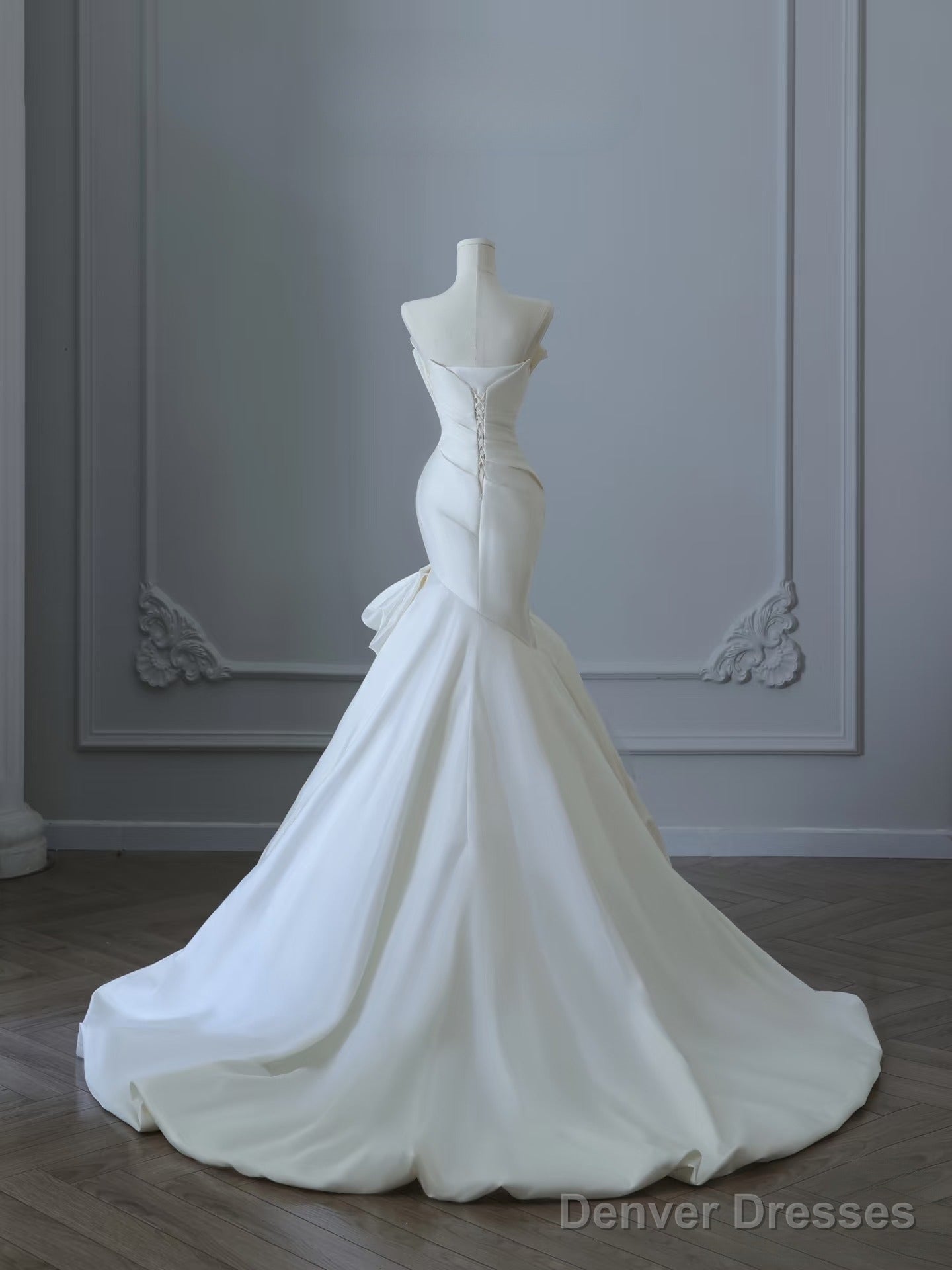Timeless Mermaid Strapless Ivory Ruffles Long Wedding Dresses Bridal Dress Secondary image