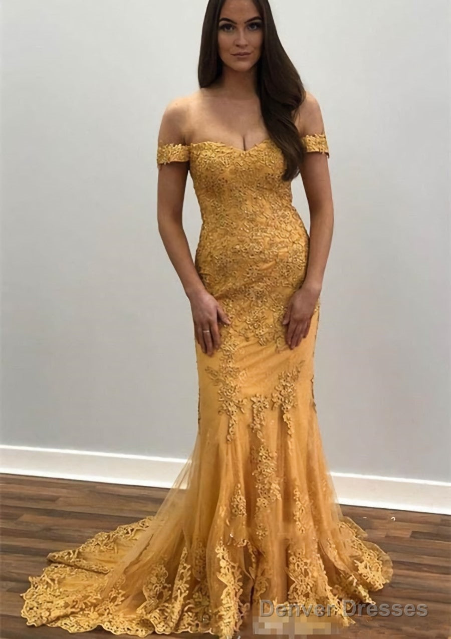 Trumpet/Mermaid Off-the-Shoulder Court Train Tulle Prom Dresses With Lace Appliqued Main image