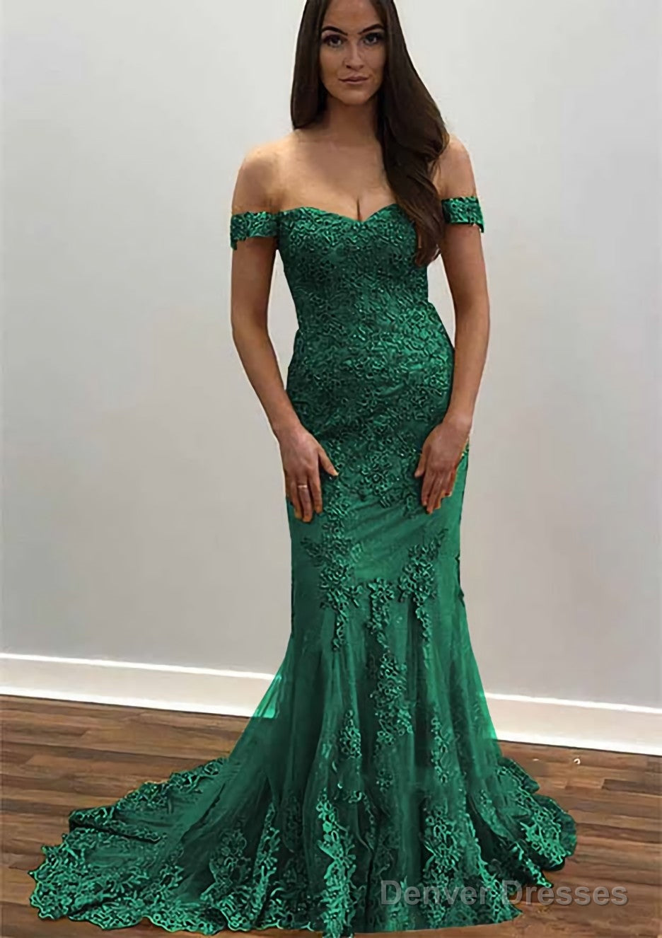 Trumpet/Mermaid Off-the-Shoulder Court Train Tulle Prom Dresses With Lace Appliqued