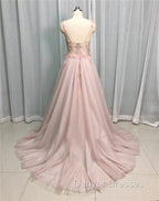 Tulle A-Line/Princess Appliques Lace Wedding Dress