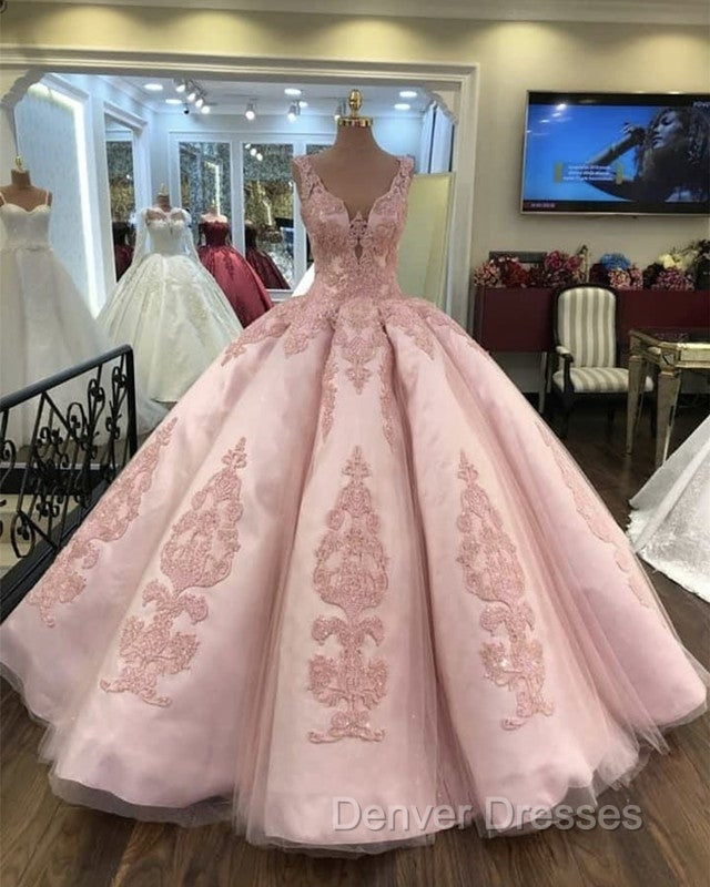 Tulle Ball Gown V Neck Quinceanera Dress Lace Embroidery