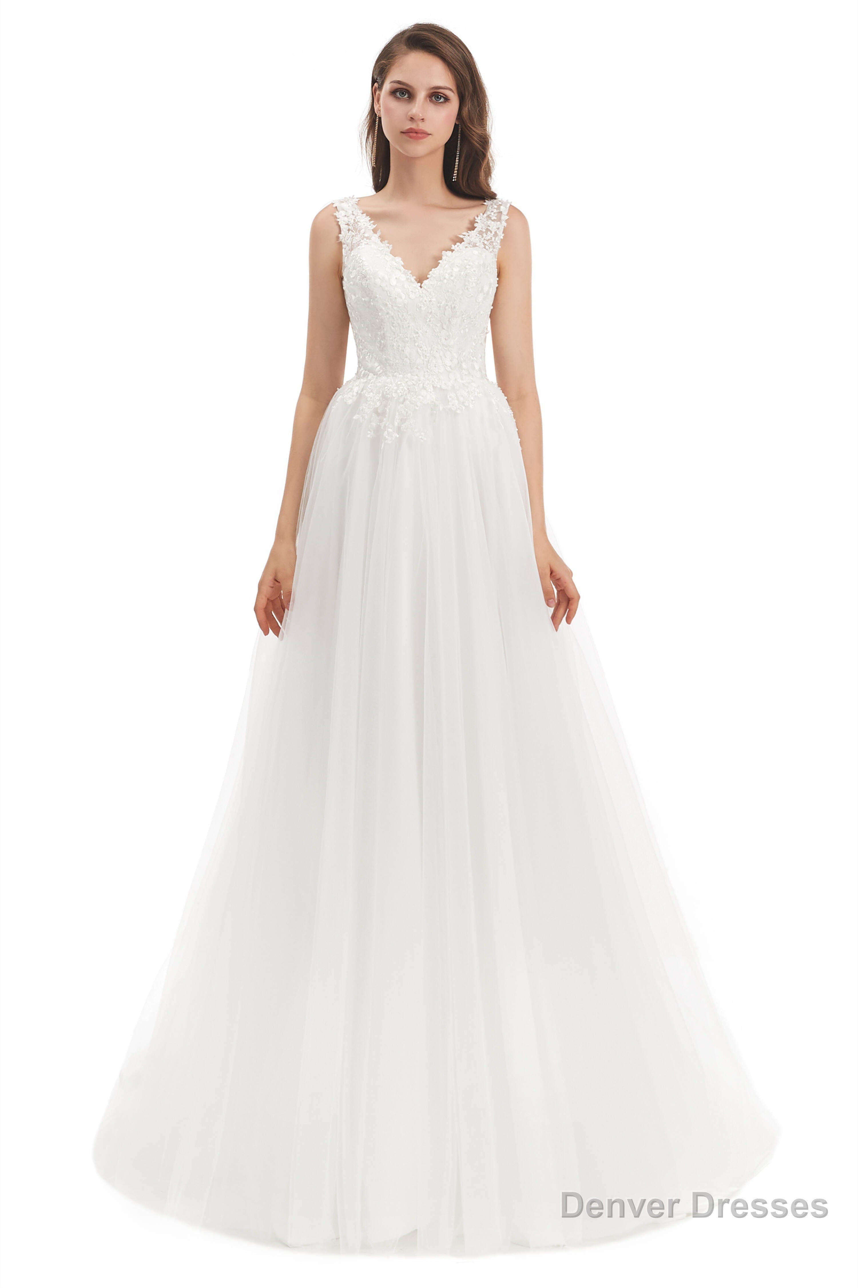 Tulle V-neck Appliques Wedding Dresses Main image