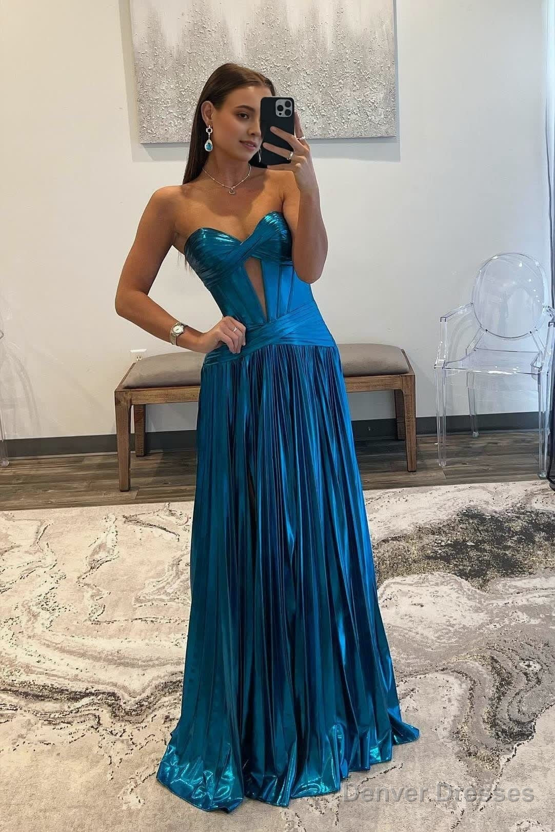 Turquoise Sweetheart Metallic Pleated Long Formal Dress With Slit Main image