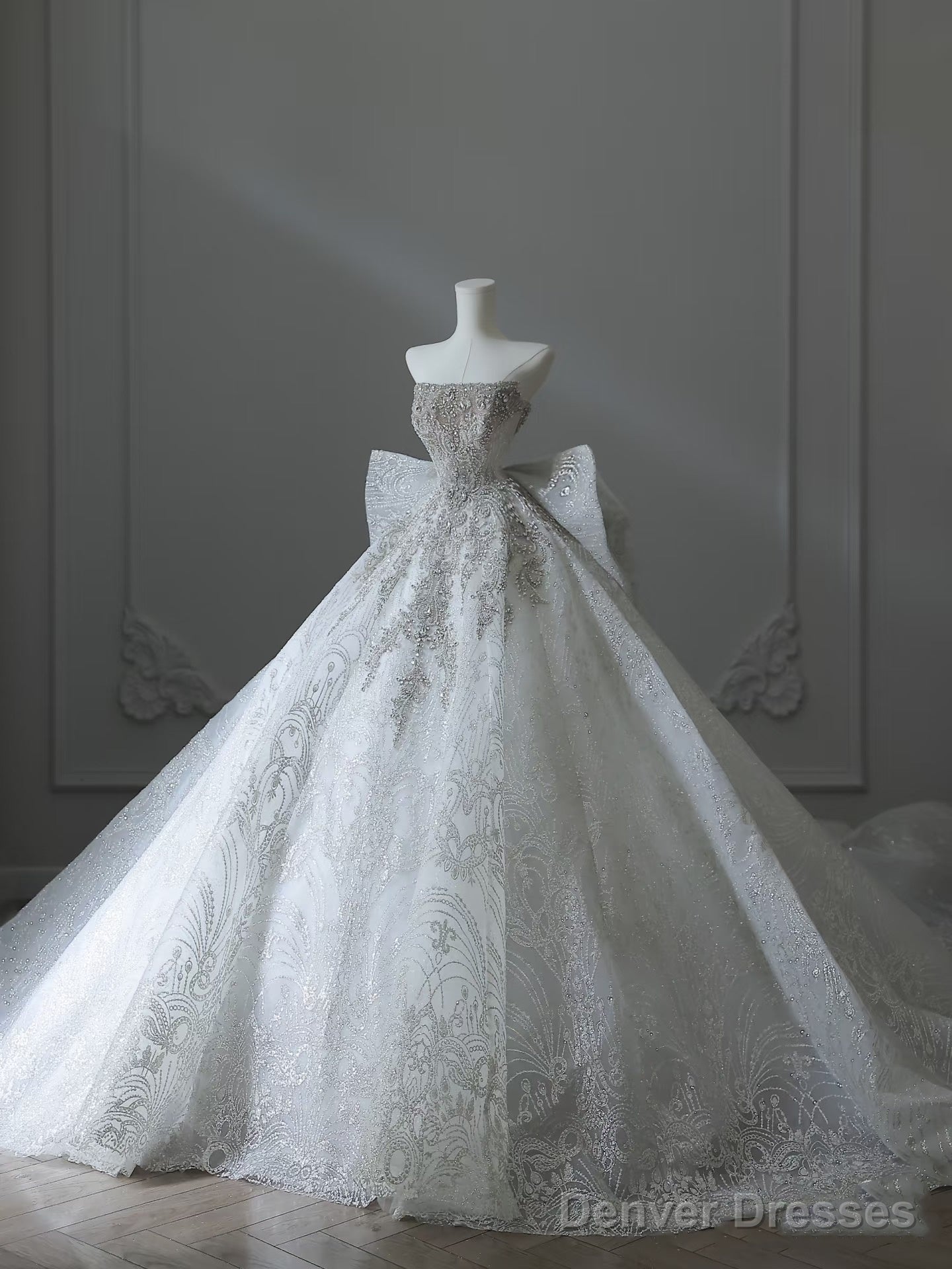 Unique Ball Gown Strapless Sequin Long Wedding Dresses Brides Dress Secondary image