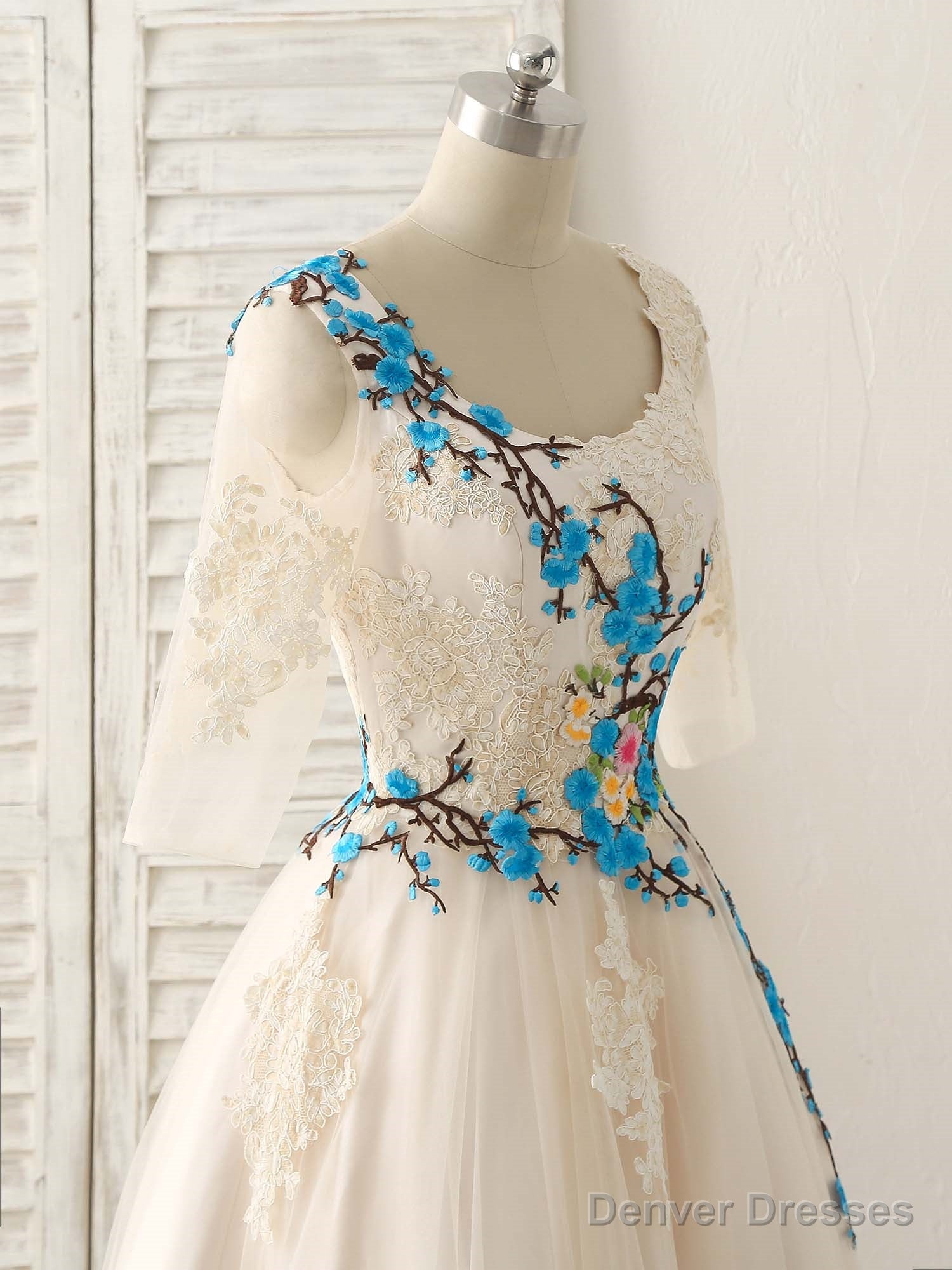 Unique Lace Applique Tulle Long Prom Dress Light Champagne Bridesmaid Dress