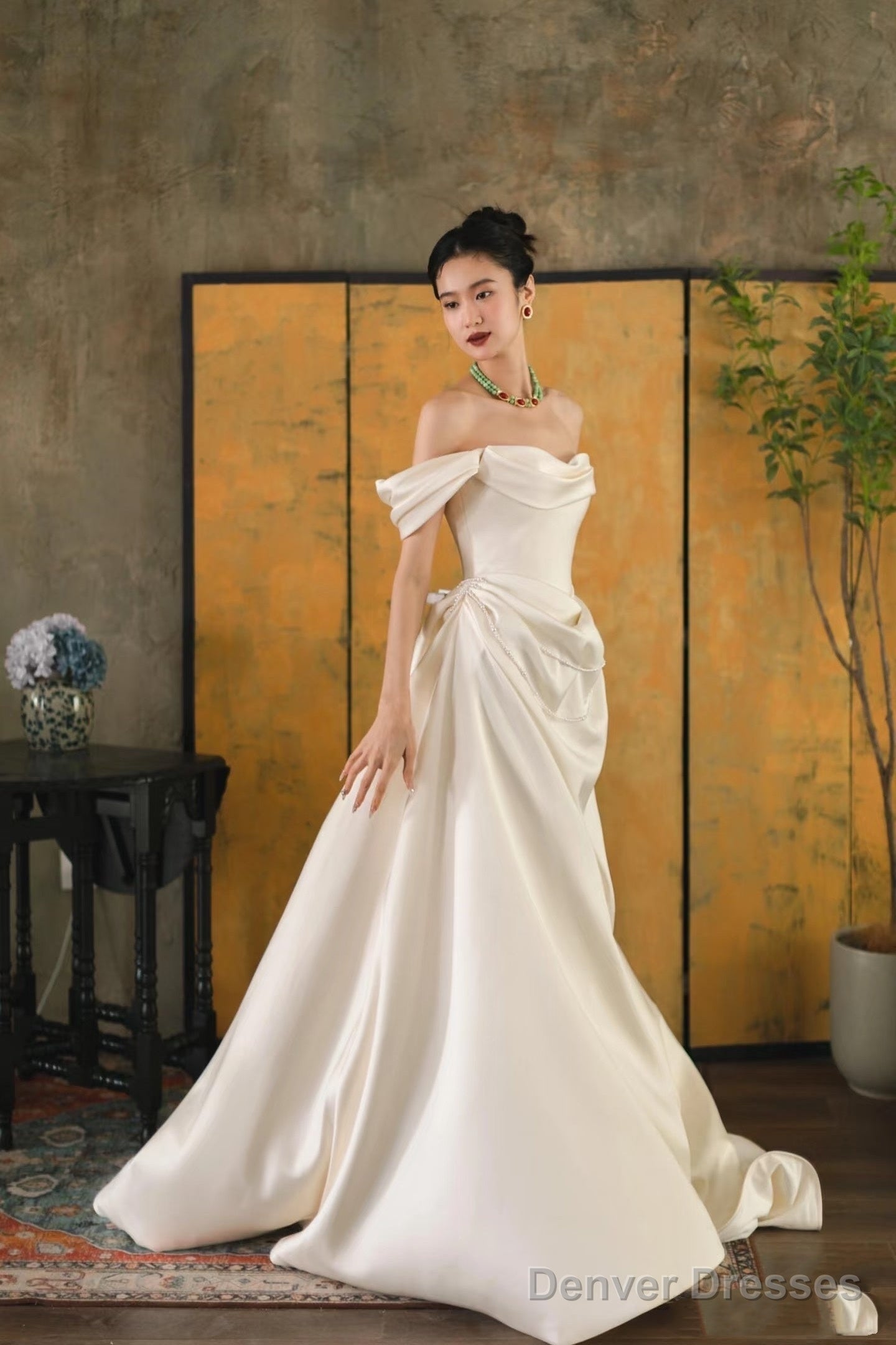 Unique Mermaid Off The Shoulder Ivory Long Wedding Dresses With Short Sleeves Brides Dress