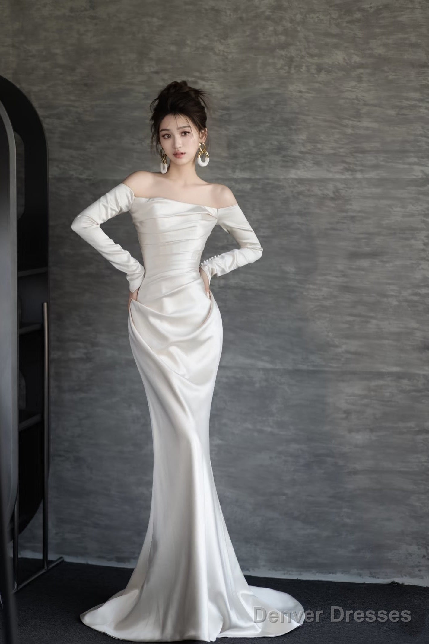 Unique Mermaid Off The Shoulder Long Sleeves Wedding Dresses Ivory Brides Dress