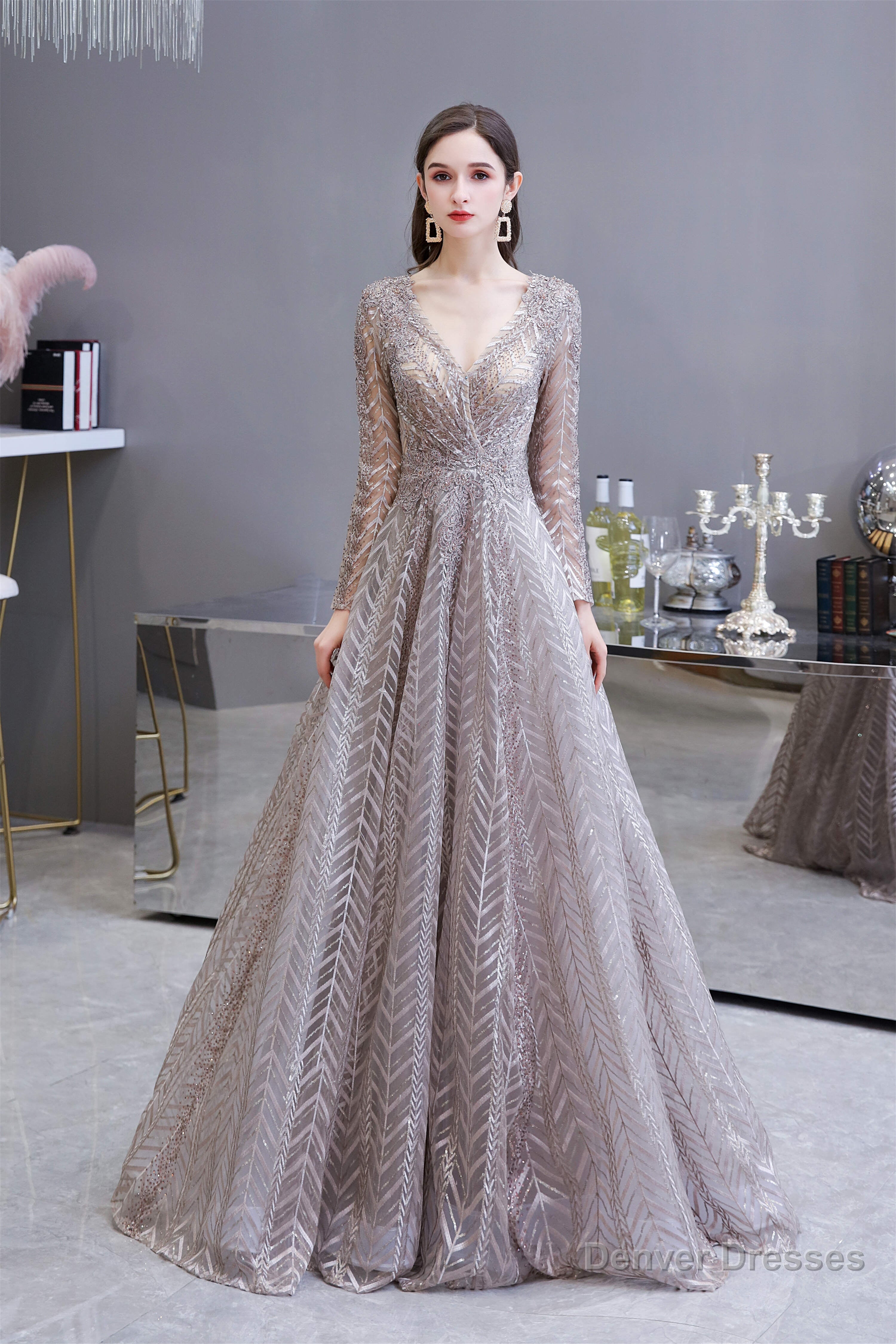V-neck Long Sleeves Floor Length Lace A-line Prom Dresses Main image
