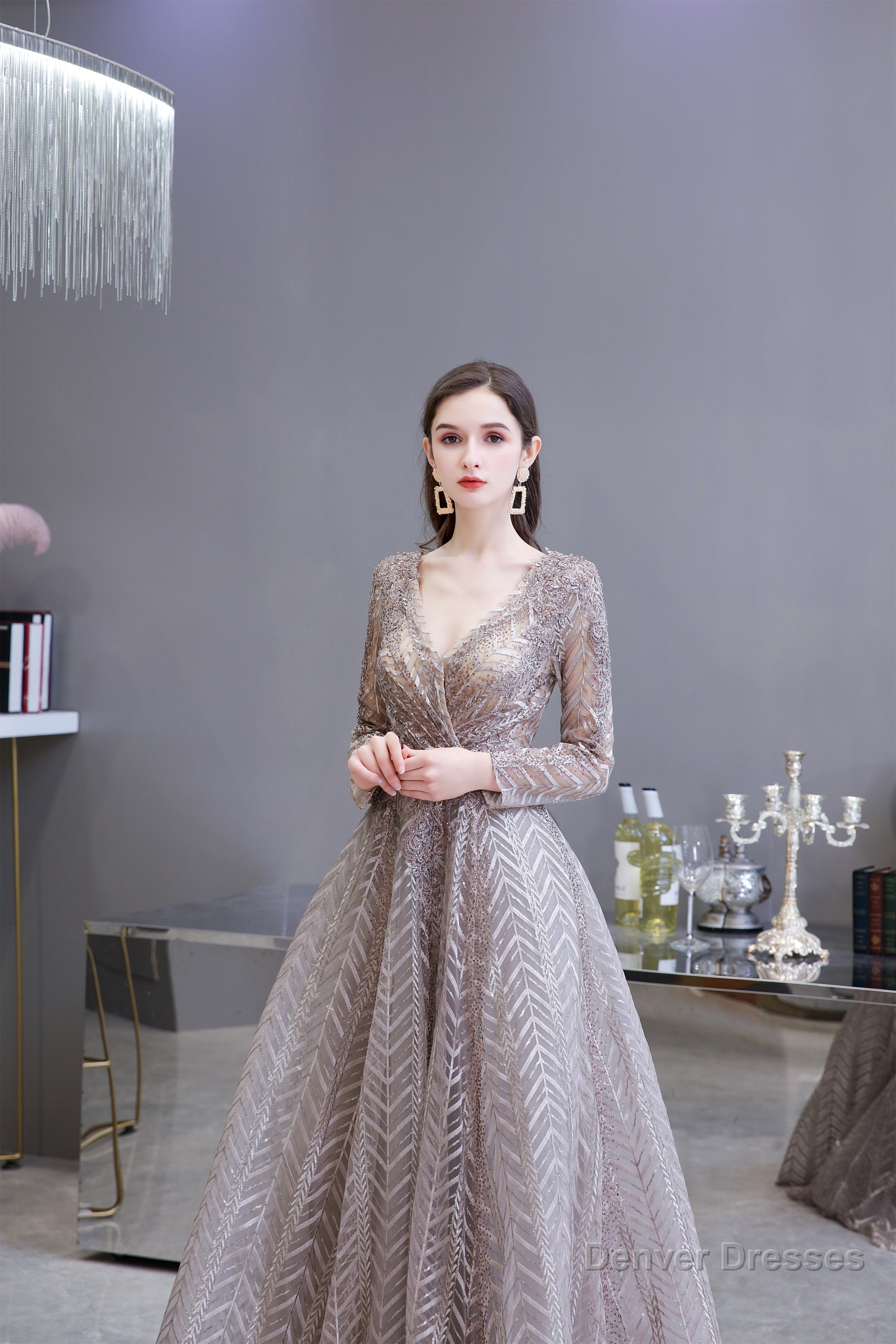 V-neck Long Sleeves Floor Length Lace A-line Prom Dresses Secondary image