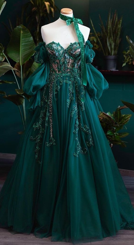 Vintage A Line Appliques Lace-Up A-Line Dark Green Tulle Prom Dress Main image