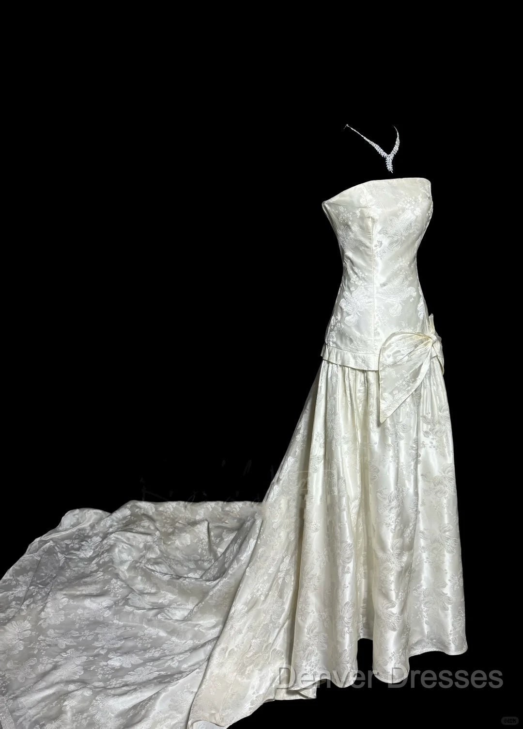 Vintage A Line Strapless White Lace Prom Gown Fairy Prom Dress