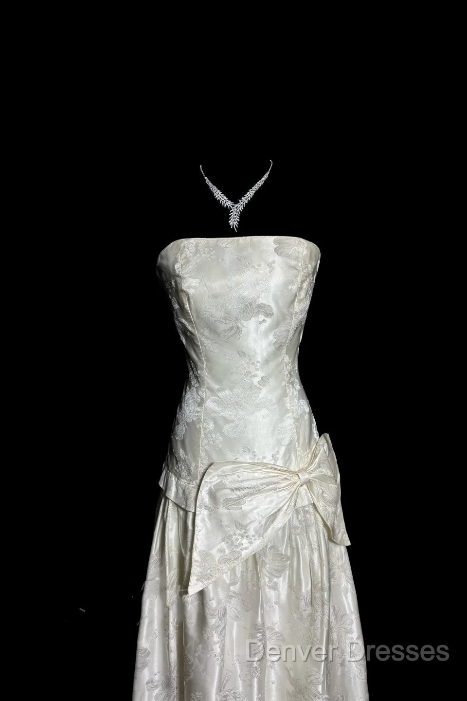 Vintage A Line Strapless White Lace Prom Gown Fairy Prom Dress