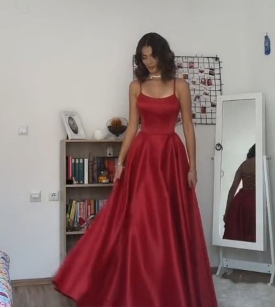 Vintage A Line Straps Floor Length Red Prom Dress Secondary image