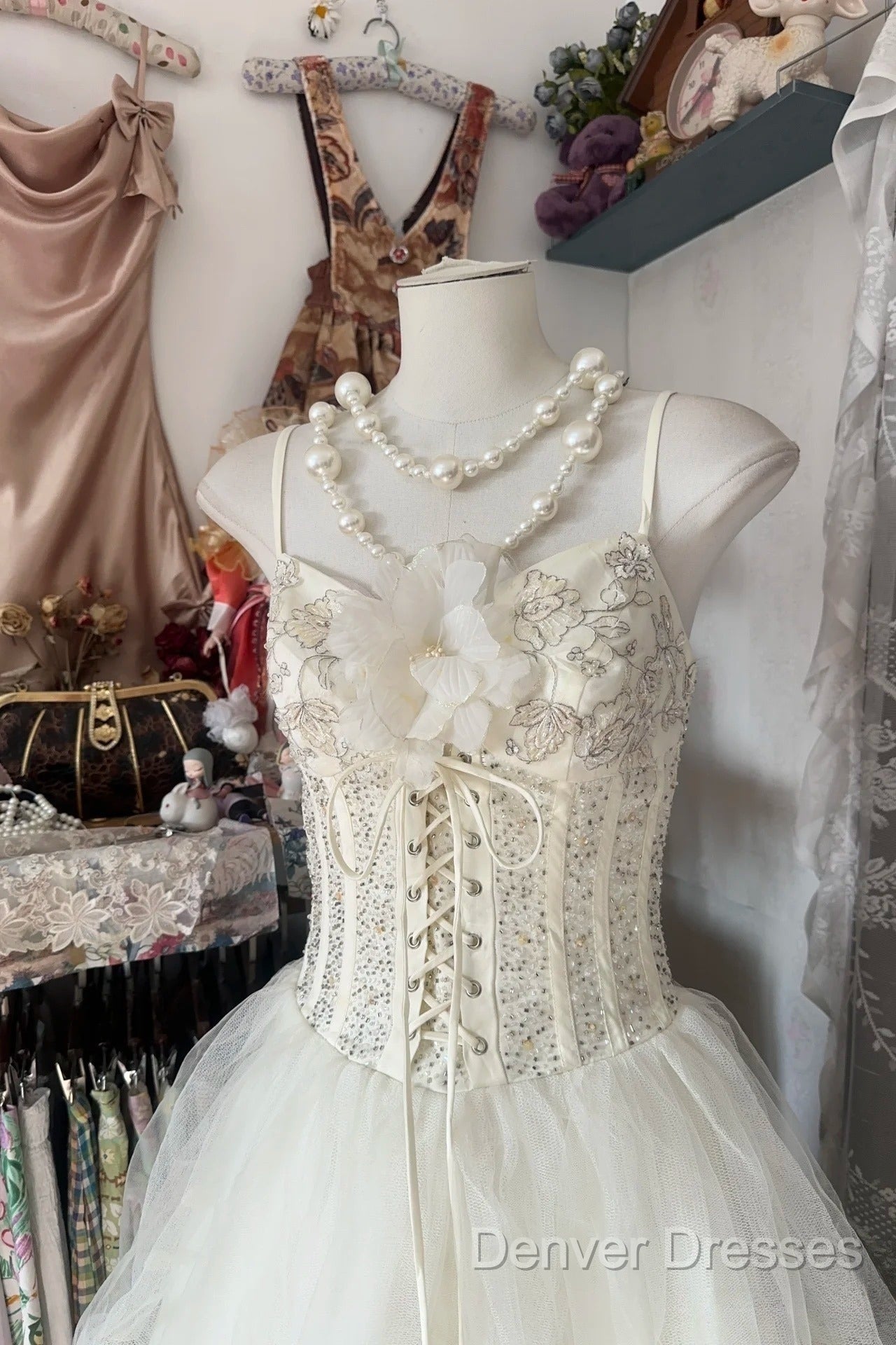 Vintage Ball Gown Spaghetti Straps Sleeveless Long White Evening Dress Prom Dress Secondary image