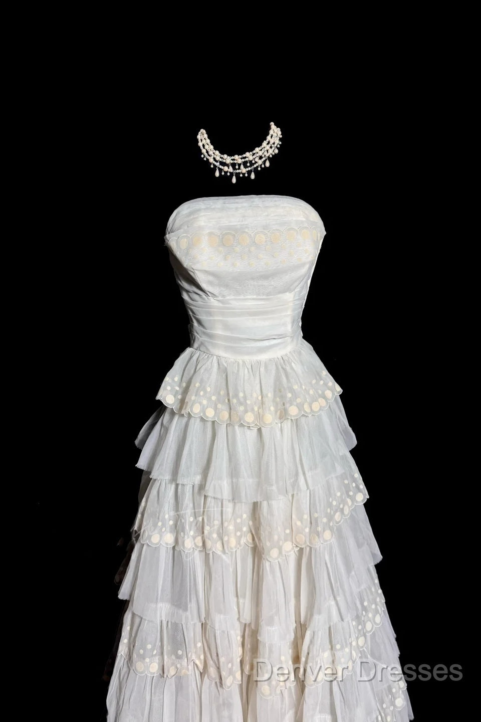 Vintage Ball Gown Strapless White Lace Prom Gown Fairy Prom Dress