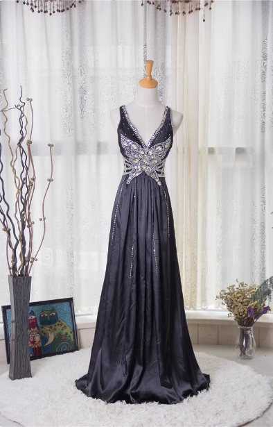 Vintage Black A-Line V-Neck Open Back Butterfly Rhinestone Beaded Satin Long Prom Dress Evening Dress