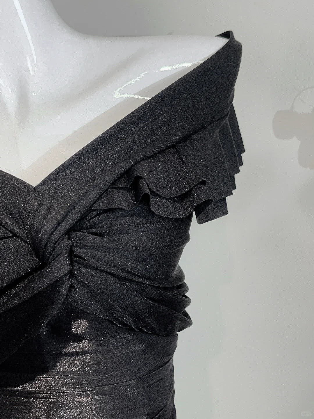 Vintage Black Mermaid One Shoulder Ruffle Satin Prom Dress Evening Dress