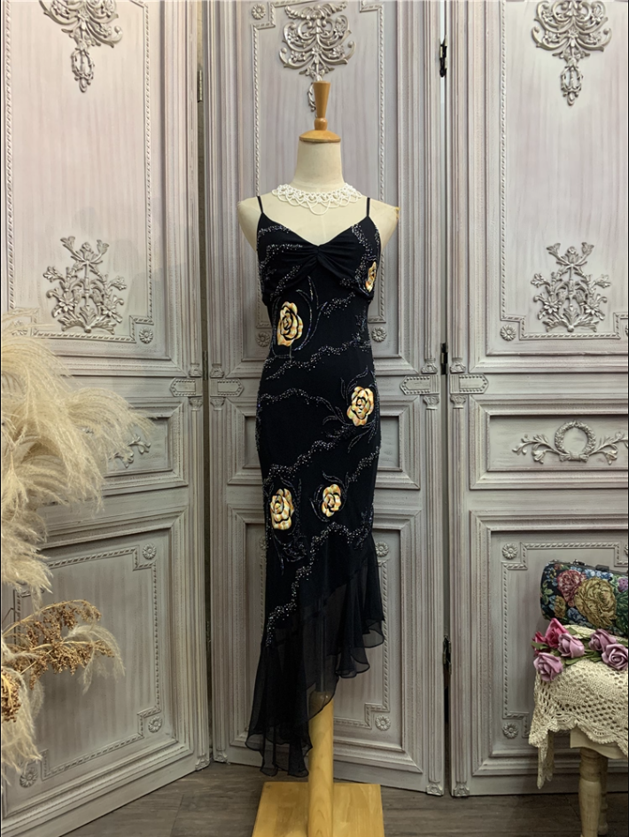 Vintage Black Mermaid Spaghetti Strap Gold Rose Beaded Embroidery Chiffon Long Prom Dress Evening Dress Main image