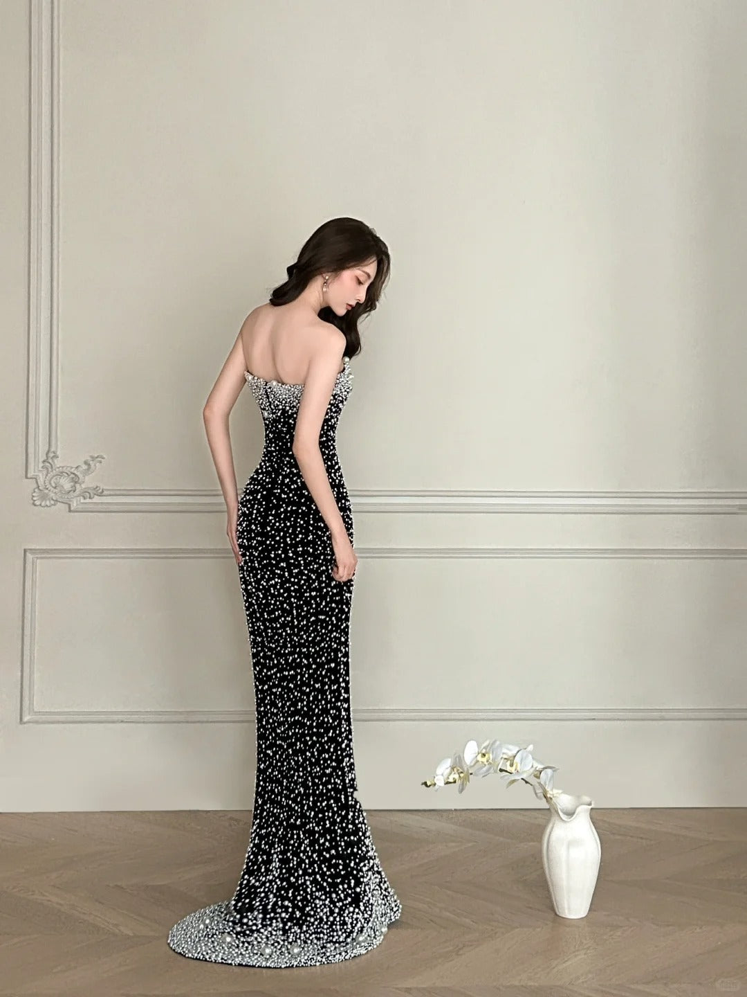 Vintage Black Mermaid Strapless Pearl Velvet Long Prom Dress Evening Dress Secondary image