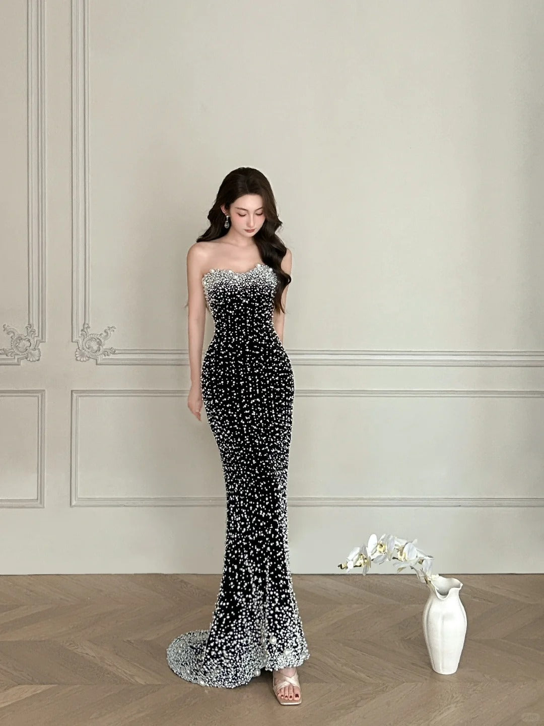 Vintage Black Mermaid Strapless Pearl Velvet Long Prom Dress Evening Dress Main image