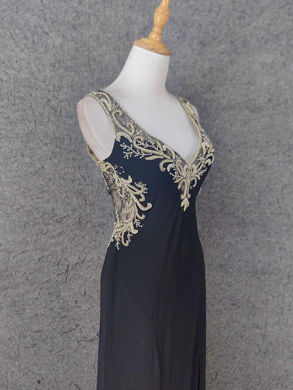 Vintage Black V-Neck Beaded Chiffon Long Prom Dress Evening Dress