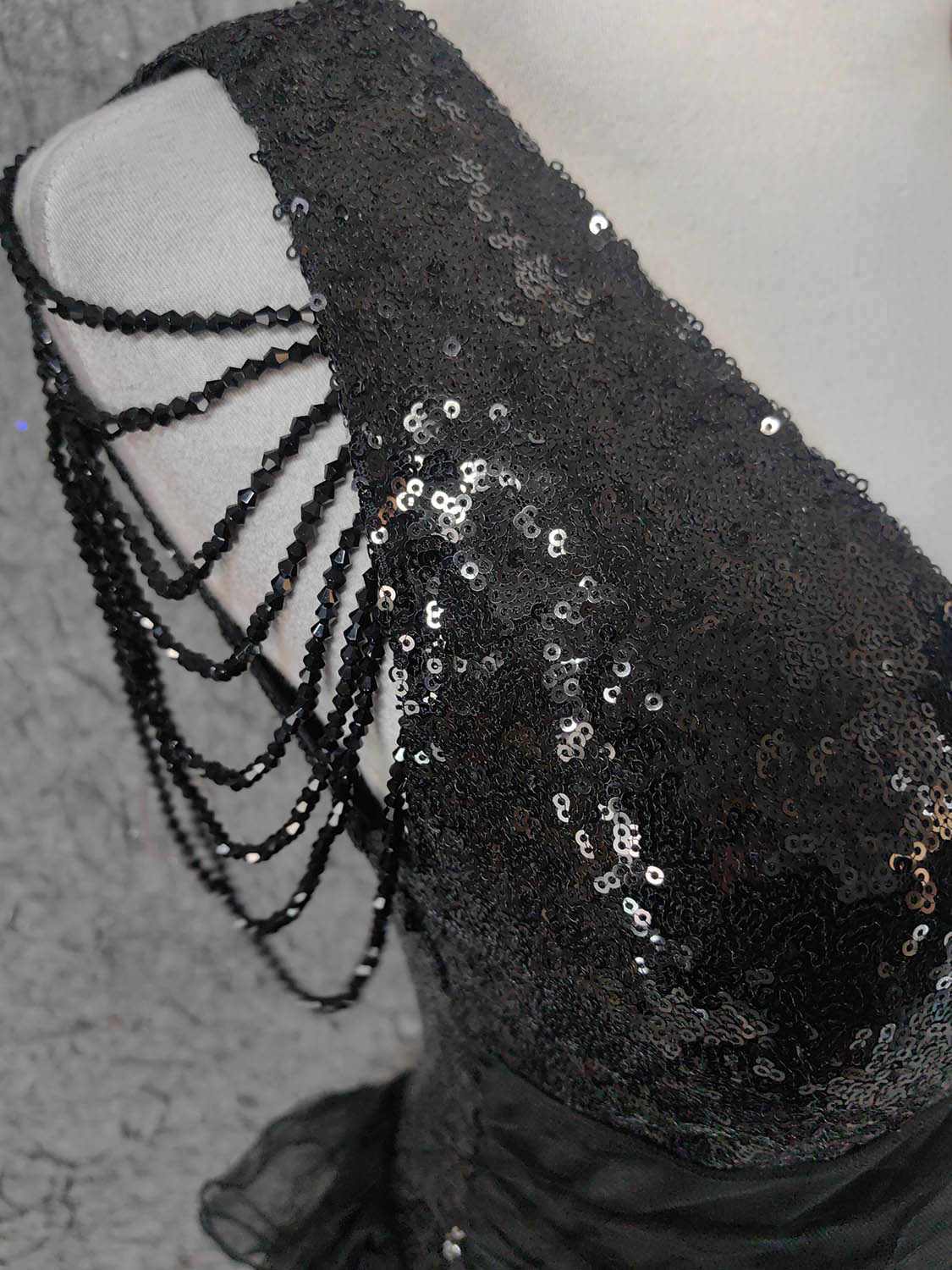 Vintage Black V-Neck Tassel Sequin Tulle Long Prom Dress Evening Dress