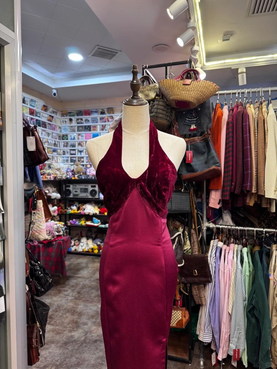 Vintage Burgundy Halter Neck Velvet Satin Long Prom Dress Evening Dress