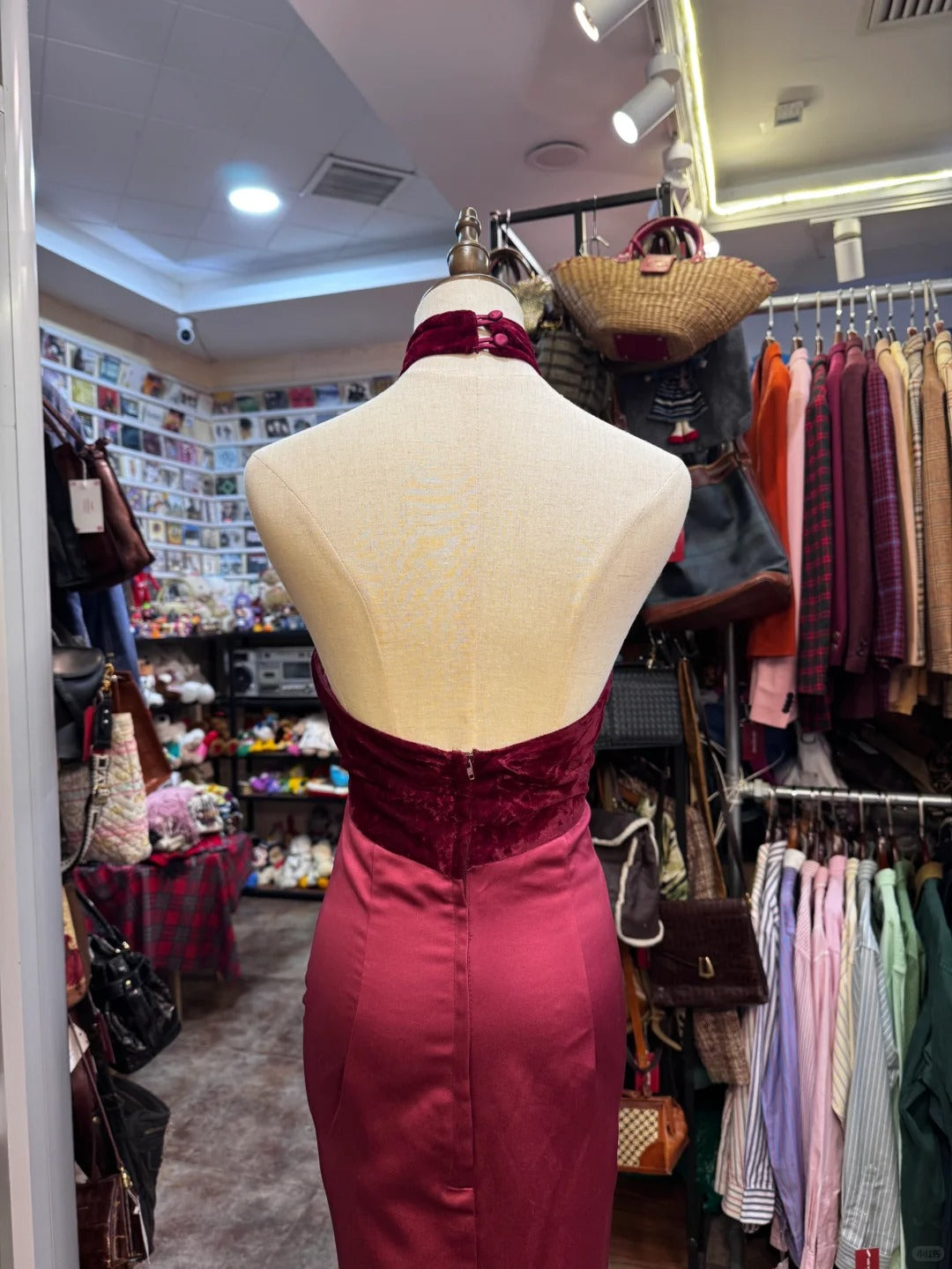 Vintage Burgundy Halter Neck Velvet Satin Long Prom Dress Evening Dress