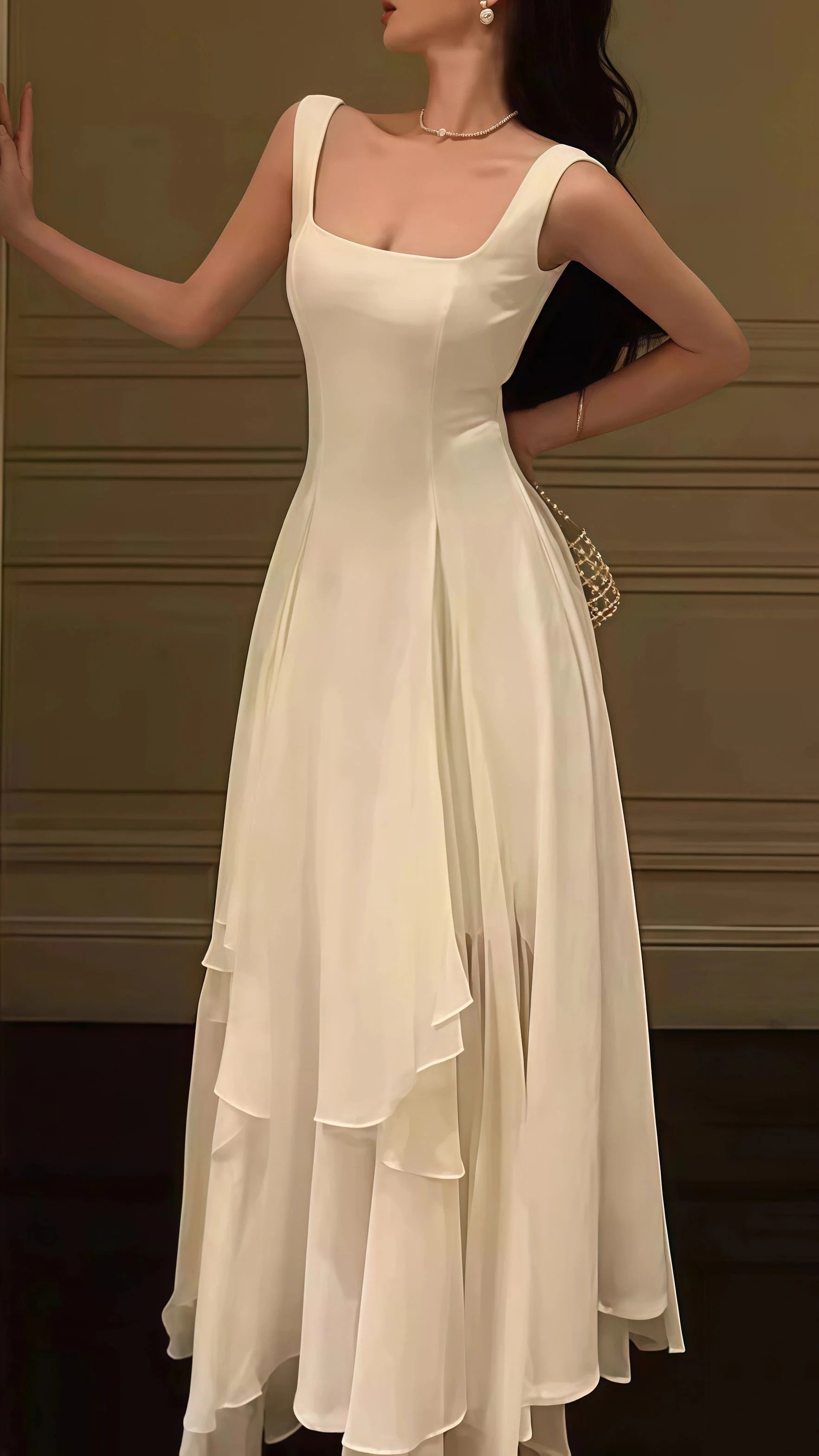 Vintage & Classic Ivory Chiffon Evening Prom Dress Secondary image