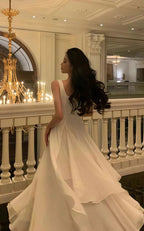 Vintage & Classic Ivory Chiffon Evening Prom Dress