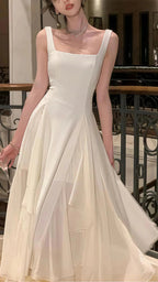 Vintage & Classic Ivory Chiffon Evening Prom Dress