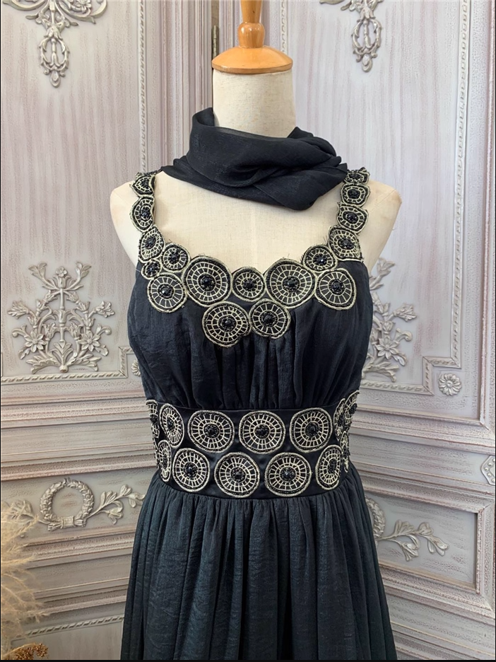 Vintage Court Black Embroidery Circular Pattern Black Diamond Chiffon Long Prom Dress Evening Dress