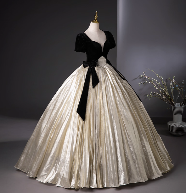 Vintage Court Black & Gold Color Block Bowknot Puff Sleeve Velvet Satin Ball Gown Evening Dress Sweet 16 Dress Secondary image