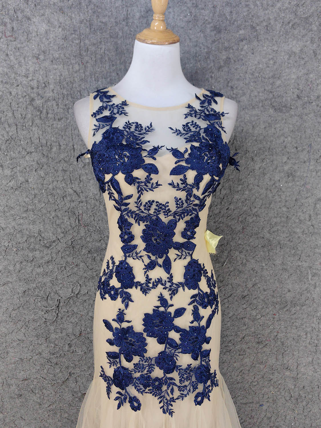 Vintage Cream Navy Mermaid Crew Neck Sleeveless Embroidered Tulle Long Prom Dress Evening Dress