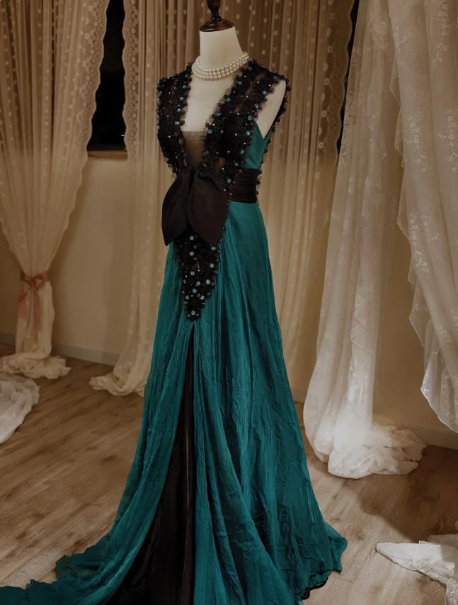 Vintage Dark Green A-Line V-Neck Bow Beaded Chiffon Long Prom Dress Evening Dress Secondary image