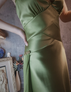 Vintage Elegant Green Deep V-Neck Satin Prom Dress Evening Dress