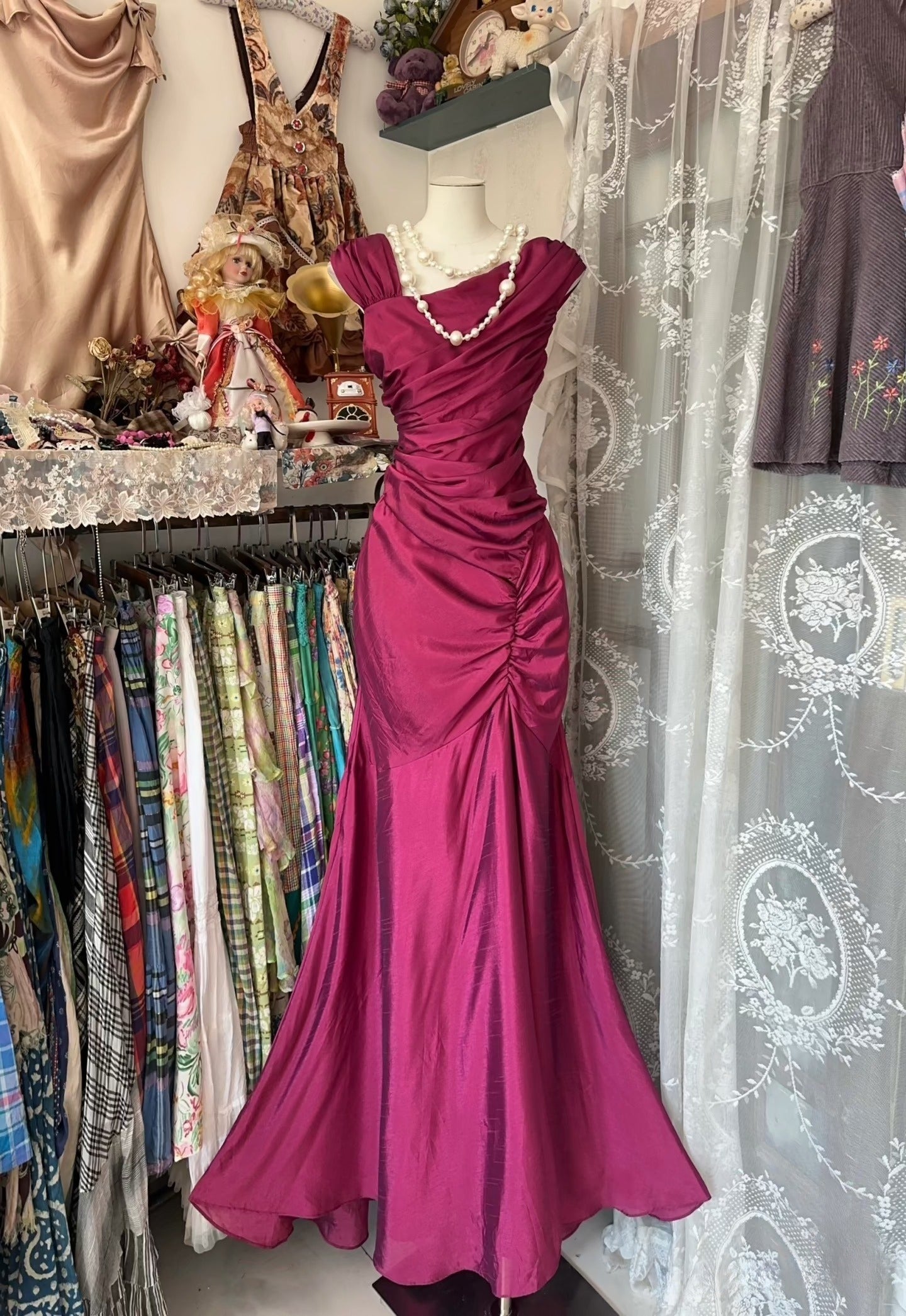 Vintage Fashion Mermaid Floor Length Hot Pink Satin Evening Dress Prom Dress Main image
