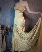 Vintage Green Mermaid Deep V-Neck Pleated Satin Long Prom Dress Evening Dress
