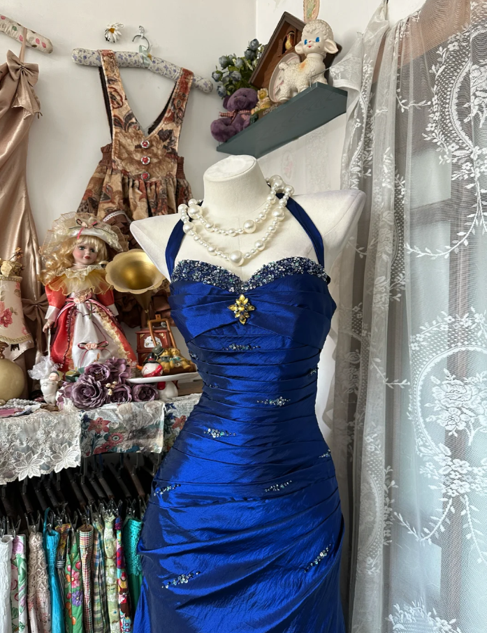 Vintage Halter Sheath Long Prom Dress Beaded Satin Blue Evening Dress Sleeveless Birthday Dress Secondary image