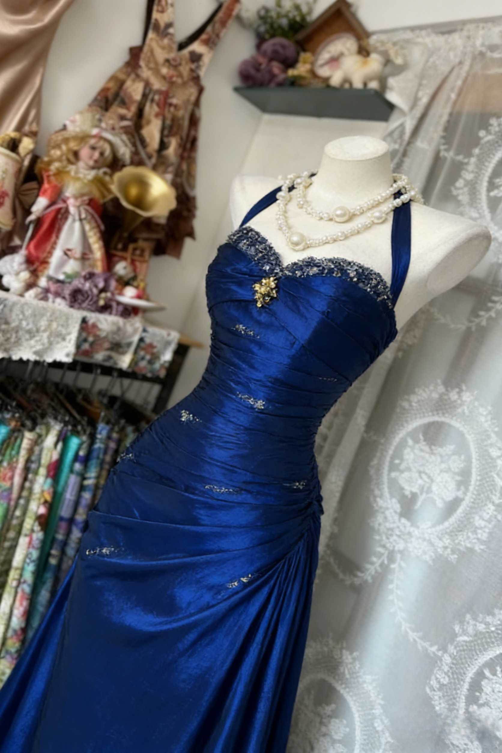 Vintage Halter Sheath Long Prom Dress Beaded Satin Blue Evening Dress Sleeveless Birthday Dress